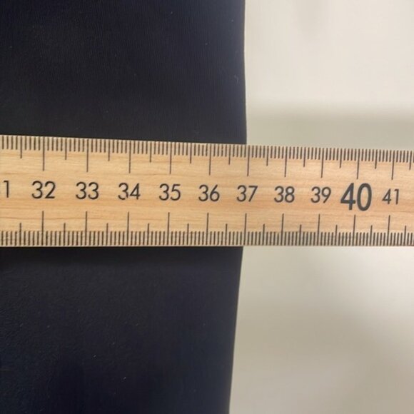 Lululemon - Pace Rival Crop Yoga Leggings - Black - Size 4 - Picture 12 of 12